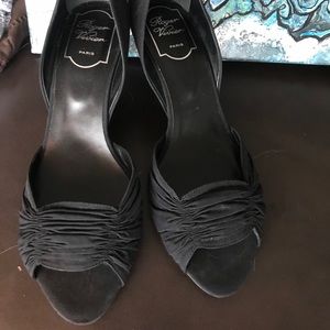 Black Roger Vivier heels